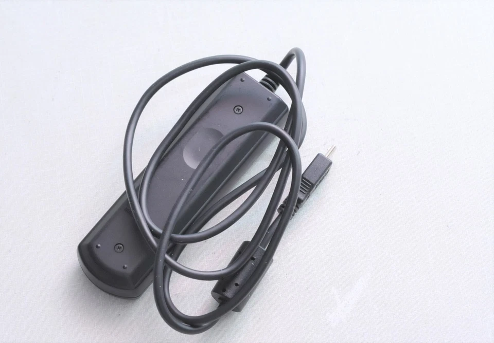 Fujifilm RR 90 Remote Shutter Release Cable for X M1/X A1/XQ 1/X E2/X T100/GFX50 - Image 2 of 2