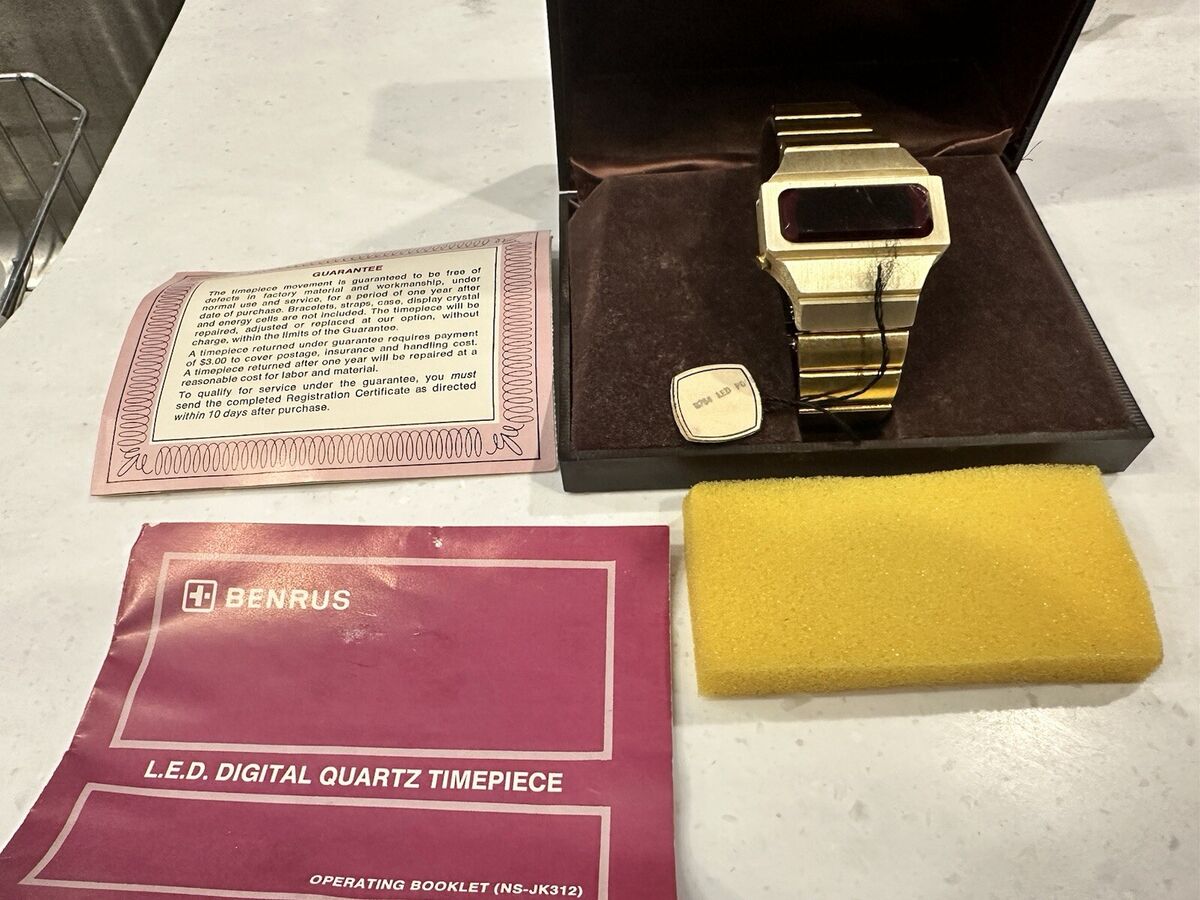 Vintage BENRUS LED Digital Quart Timepiece Watch Non Working Vintage BENRUS LED Digital Quart Timepiece Watch Non Working