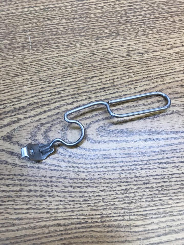 KAWASAKI VULCAN 750 1986-2006 ABRAZADERA MANGUERA FRENO PARTE IZQUIERDA # 92171-0103 Foto 2 de 4