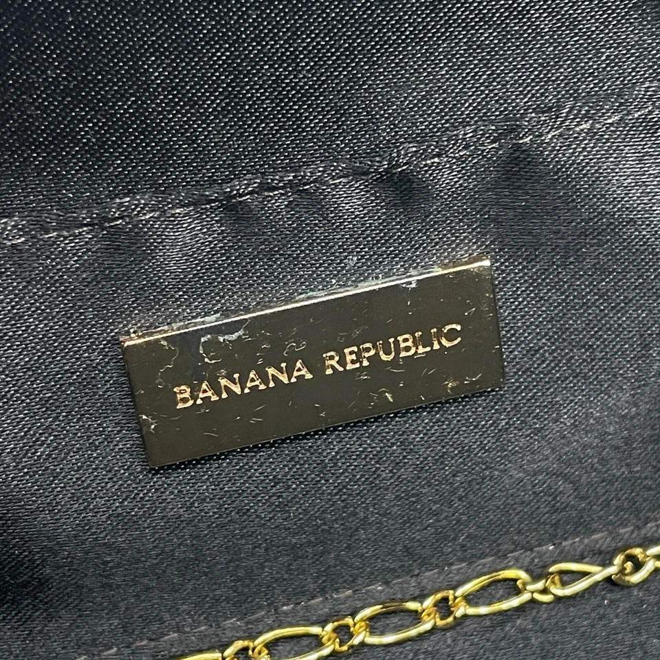Bolso sin asas Banana Republic pequeño burdeos cocodrilo cuero genuino cadena dorada carcasa rígida Foto 3 de 4