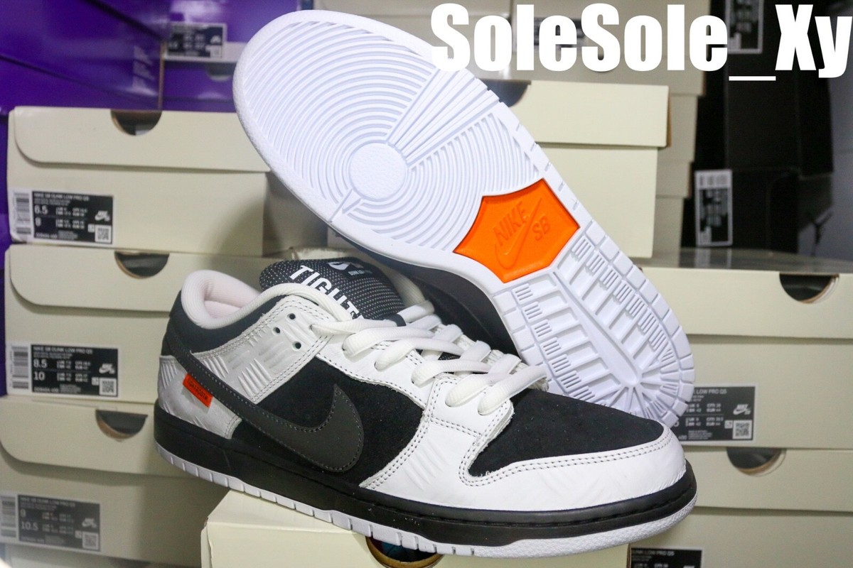 Size 10.5 - Nike SB Dunk Low x TightBooth White for sale Size 10.5 - Nike SB Dunk Low x TightBooth White for sale