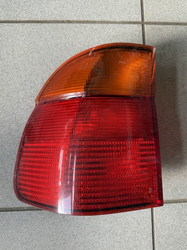 *** Rücklicht Rückleuchte links außen BMW E39 Touring Bj.97-00 8361671