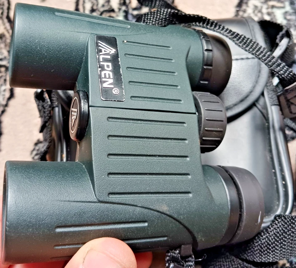 ALPEN BAK4 PRISM WATERPROOF 8X25 BINOCULARS + CARRY CASE + STRAP 330ft/1000yds - Image 4 of 4