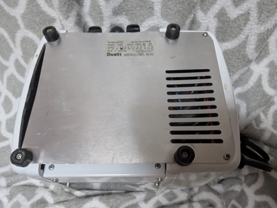 Tostadora Dualit 2 rebanadas con bandeja para migas extraíble en cromo/blanco 20157 Foto 3 de 4