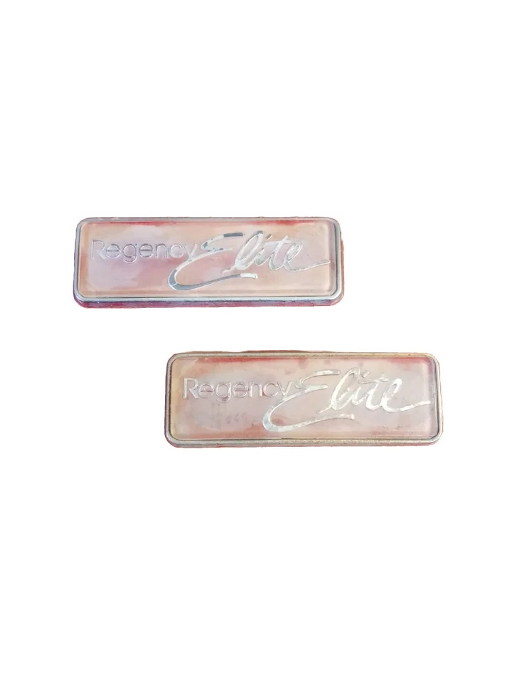 Oldsmobile Regency Elite Fender Badge Emblem Logo Set Pair - Imagem 3 de 4