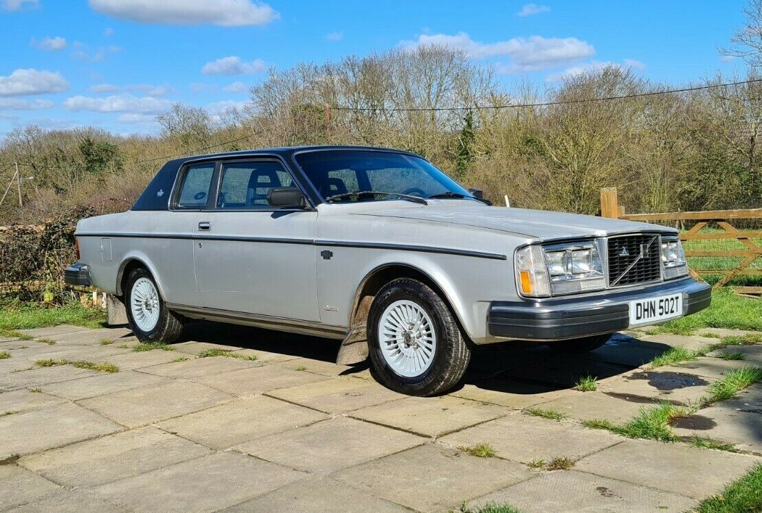 Image 1 - 1979-Volvo-262C-Bertone-Coupe-Silver-VERY-RARE-Respray-required