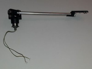 Tonarm aus DUAL Type 1209 - Plattenspieler Ersatzteil