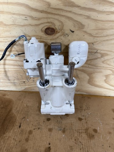 EVINRUDE ETEC JOHNSON FICHT OUTBOARD MOTOR TILT & TRIM UNIT 5007662 - Foto 1 di 10