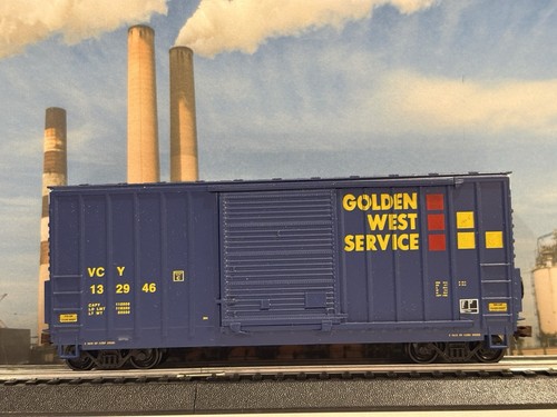 HO Athearn 1958 Golden West Service 40’ Hi-Cube Box Car VCY 132946 Knuckles | Condition: Used