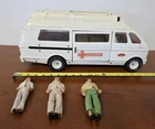 T-262 VINTAGE 60'S/70'S PRESSED STEEL TONKA RESCUE VAN W/ FIGURES