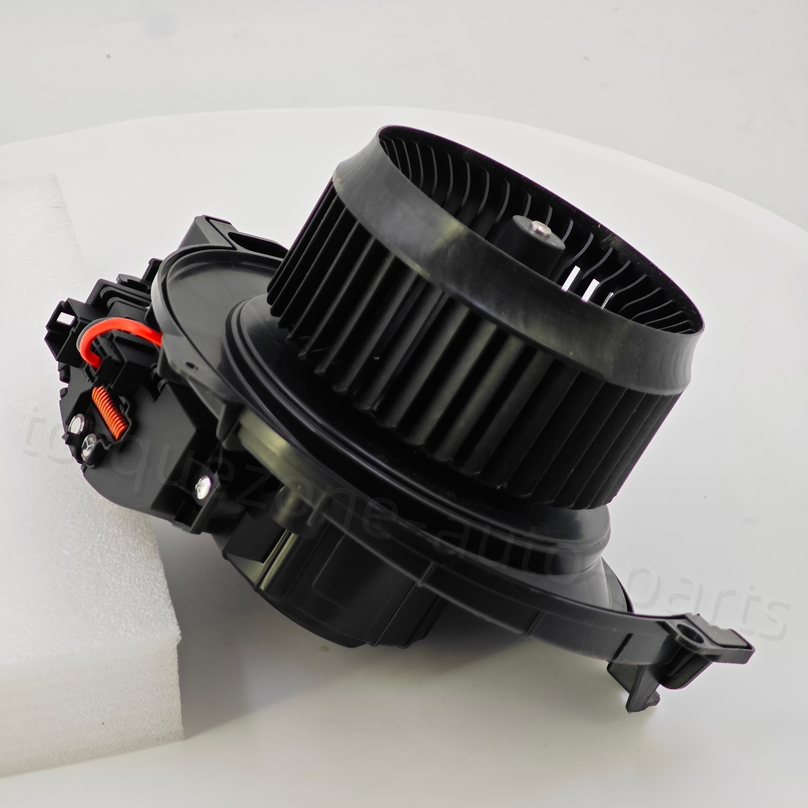 New Blower Motor Assembly 0008307902 for Mercedes-Benz Sprinter 1500 2500 3500 thumbnail 7