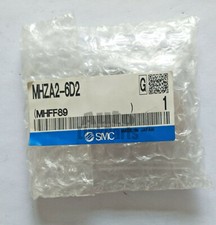 1PCS New SMC pneumatic finger MHZA2-6D2