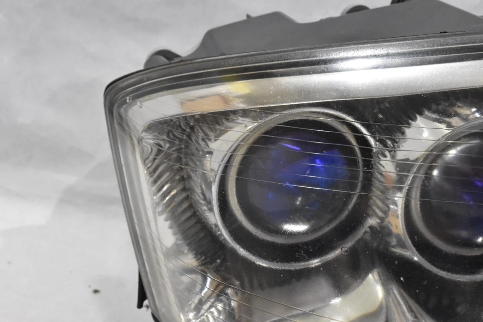 Tested 05-11 Cadillac STS Left Driver Headlight Xenon HID 15845059 OEM - Image 4 of 4
