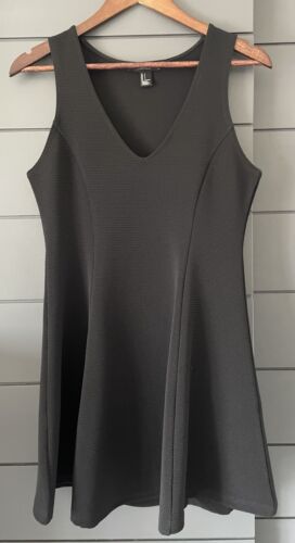 Forever 21 Womens Black Sleeveless A Line Mini Dress Size Large - Picture 1 of 5