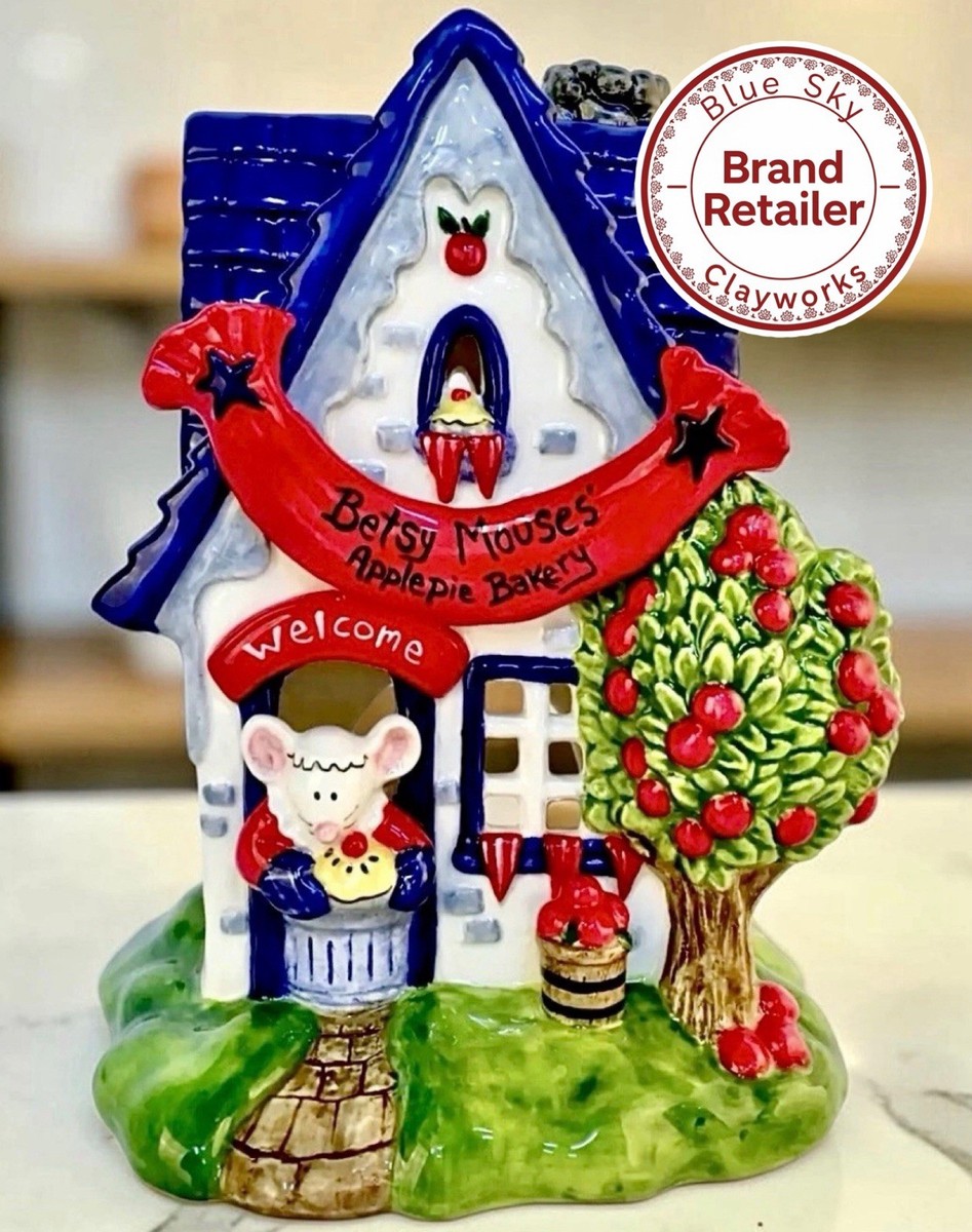Blue Sky Clayworks BETSY MOUSE'S BAKERY July Patriotic Candle