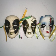 Vtg mini New Orleans Mardi Gras Clay Ceramic Hanging Decorative Fancy Masks 3 