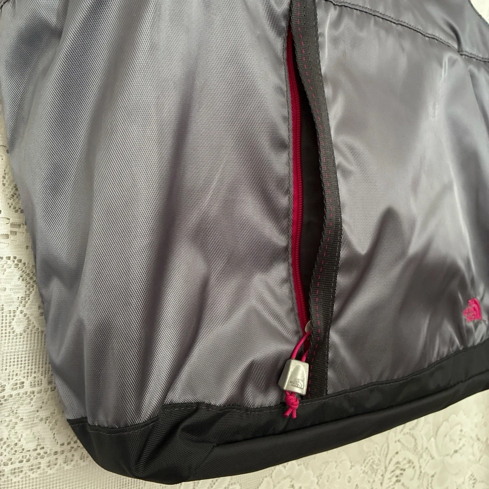 Bolso tote gris The North Face Foto 3 de 4