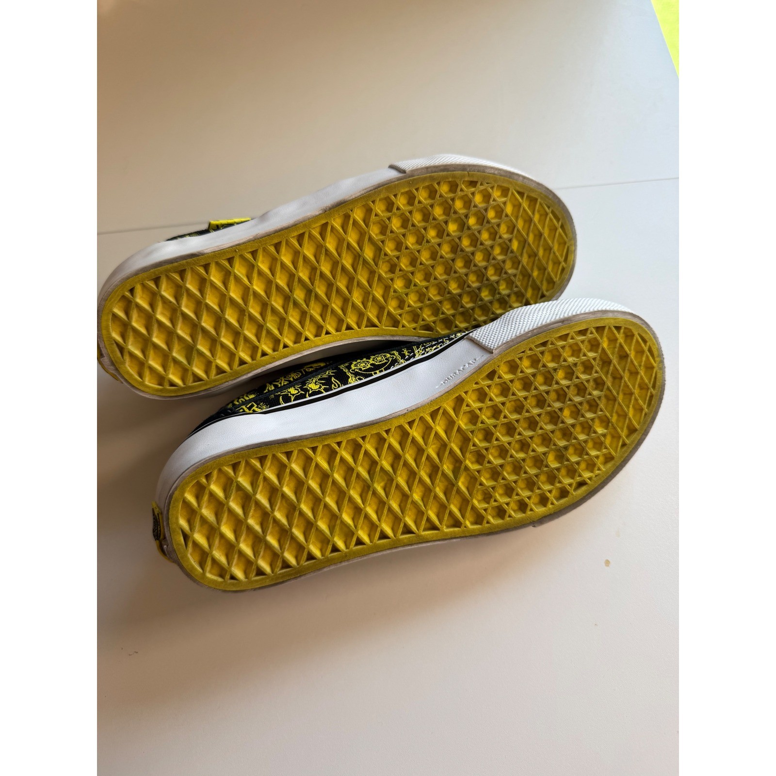 Vans Skate Old Skool Spongebob Gigliotti Black Yellow Shoes VN0A5FCBZXU Mens 4.5 thumbnail 12