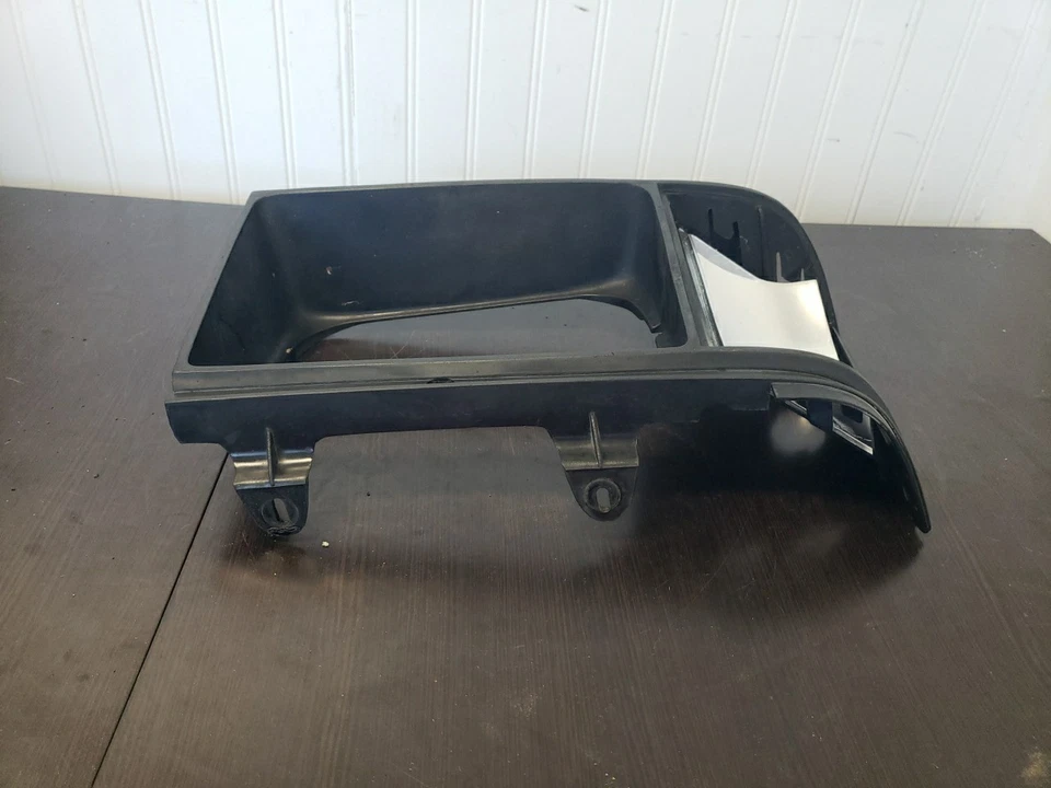 Luz de señal de giro con bisel de faros diestro Dodge Omni Plymouth Horizon OEM Mopar Foto 3 de 4