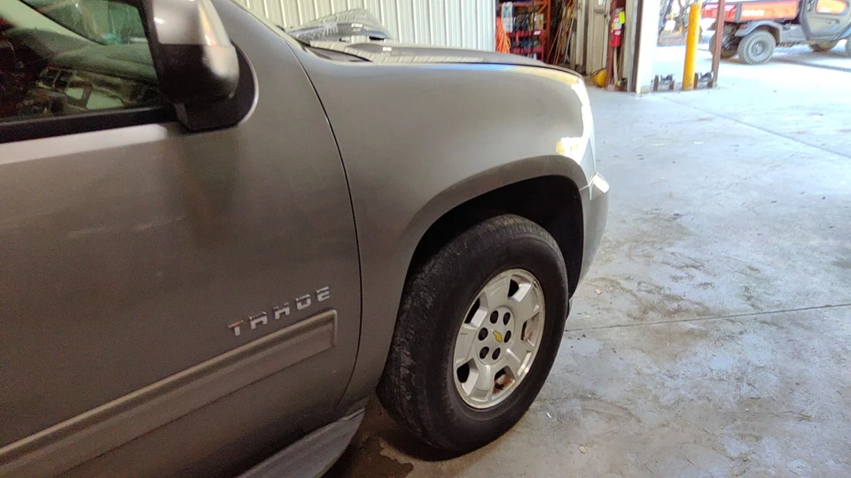 07-14 Tahoe Suburban OEM Right Passenger Fender Graystone 16U LOCAL PICKUP ONLY - Image 3 of 3