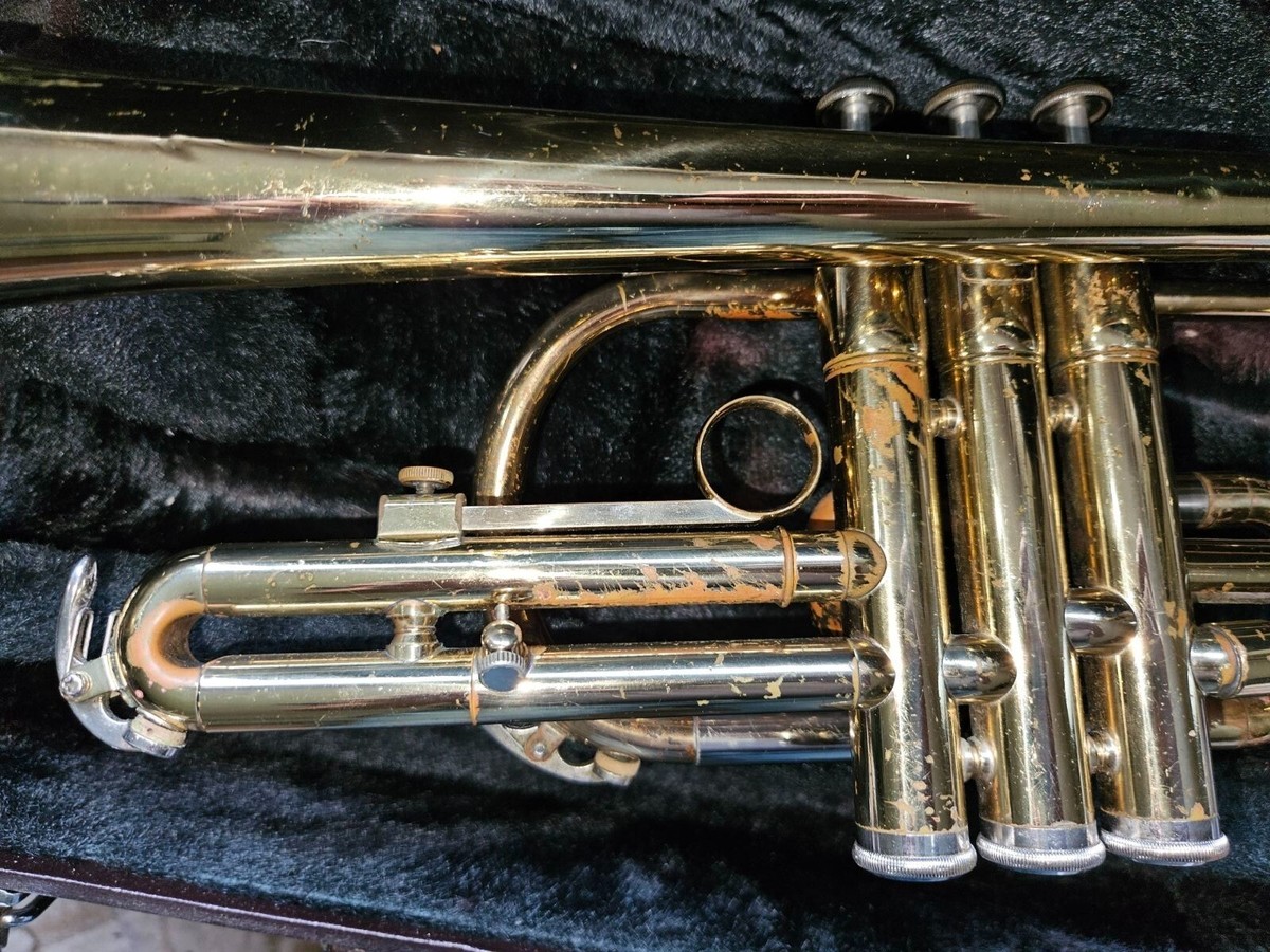 Yamaha YCR-2310 cornet with case and mouthpiece. Japan. Fair