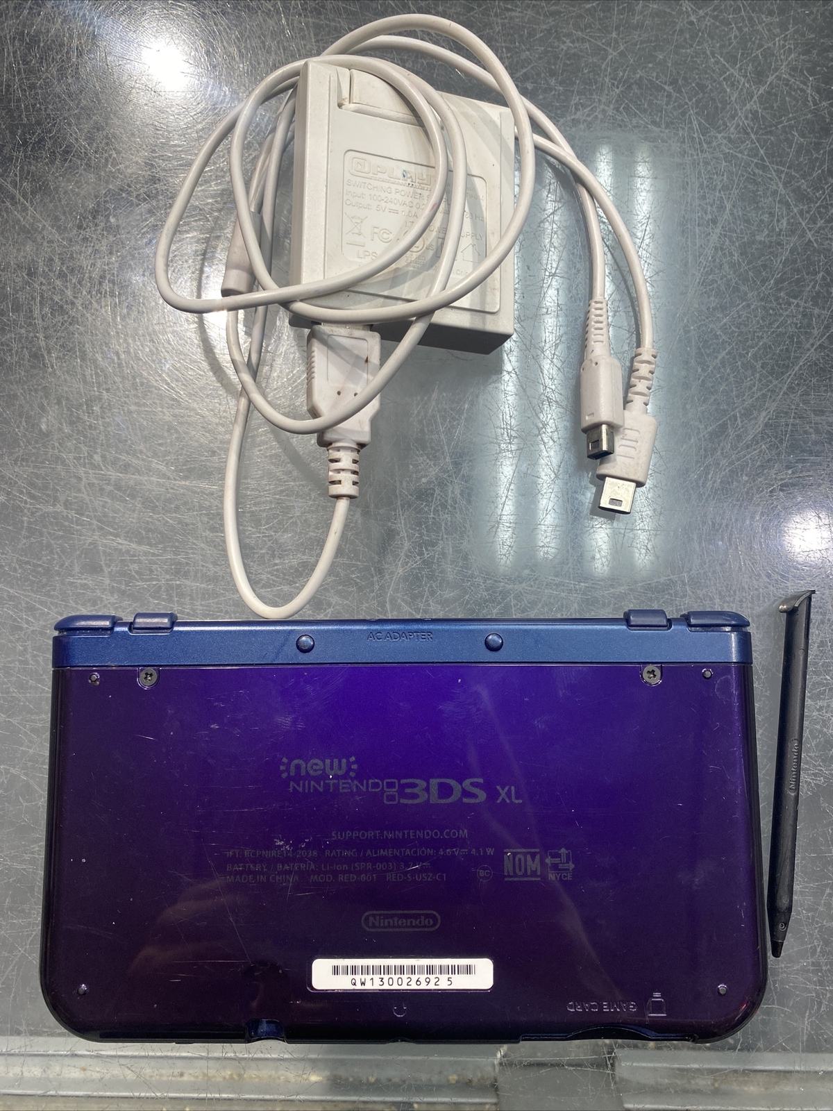 Nintendo new 3DS XL Handheld Galaxy System with Replacement charger