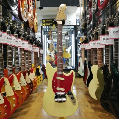 フェンダージャパン Mustang MG69 Yellow White Fender Japan '69 Reissue Mustang MG69-65 Yellow White 2002