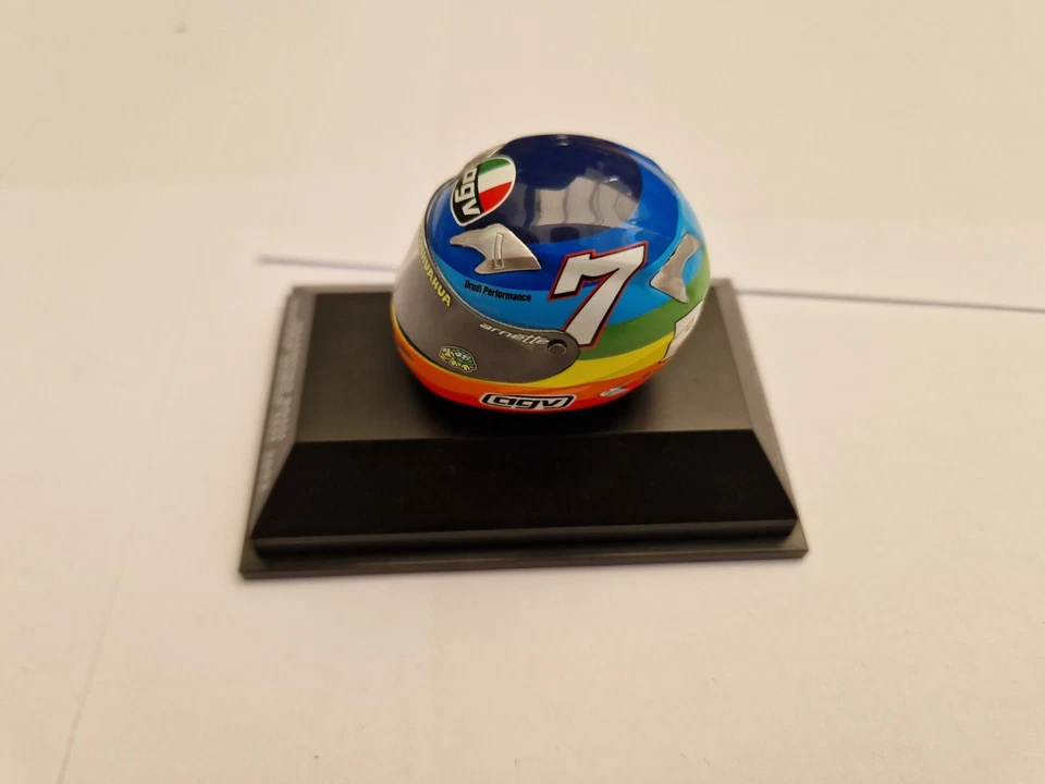 MINICHAMPS 1/8 VALENTINO ROSSI MOTO GP WINTER TEST 2003 HONDA AGV BIKE HELMET - Image 3 of 3