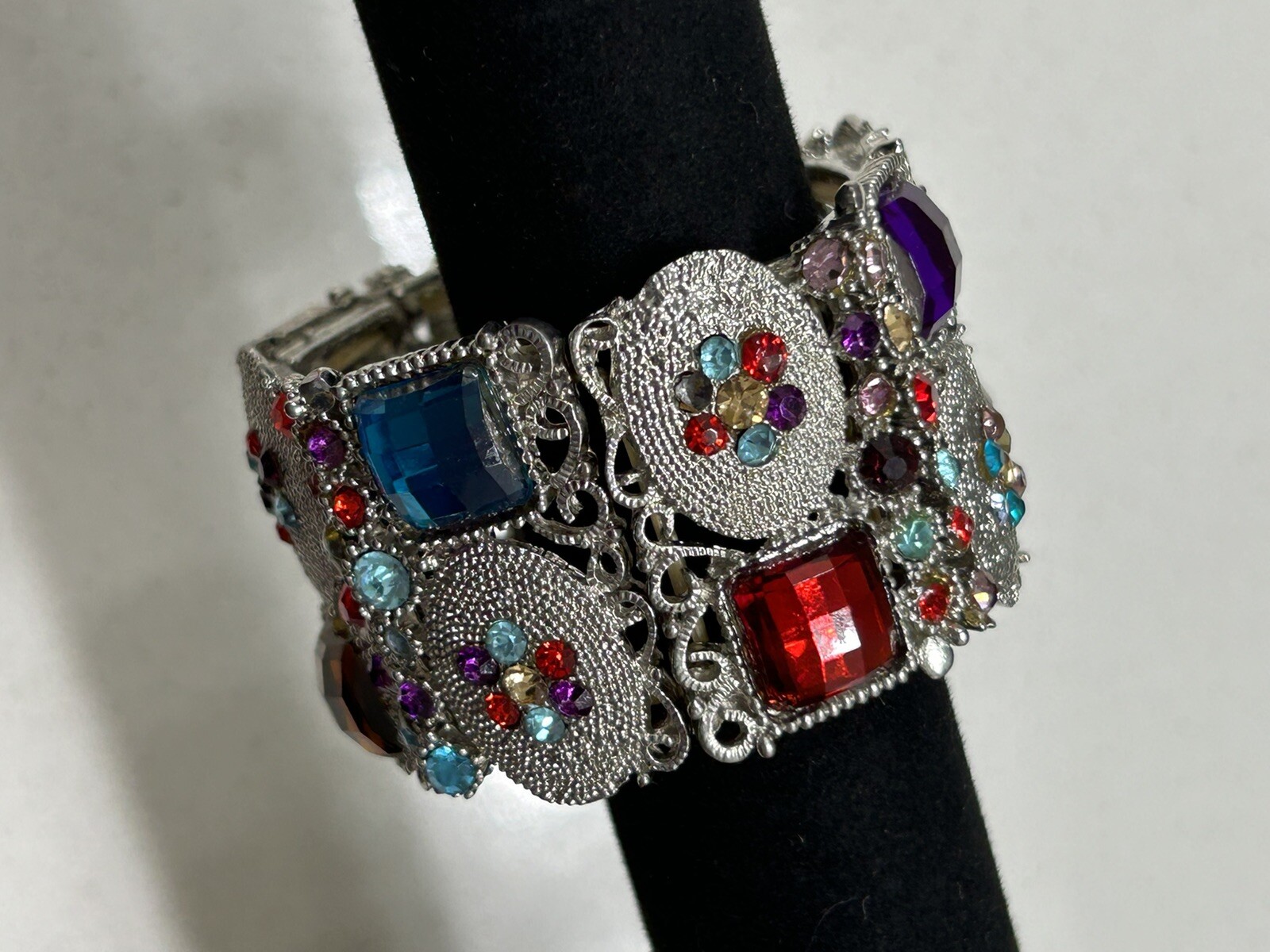 Silver stretch bracelet