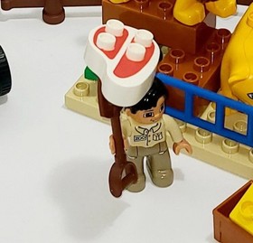 LEGO Duplo Zoo Animals and Keepers #5634 Complete Set Retired