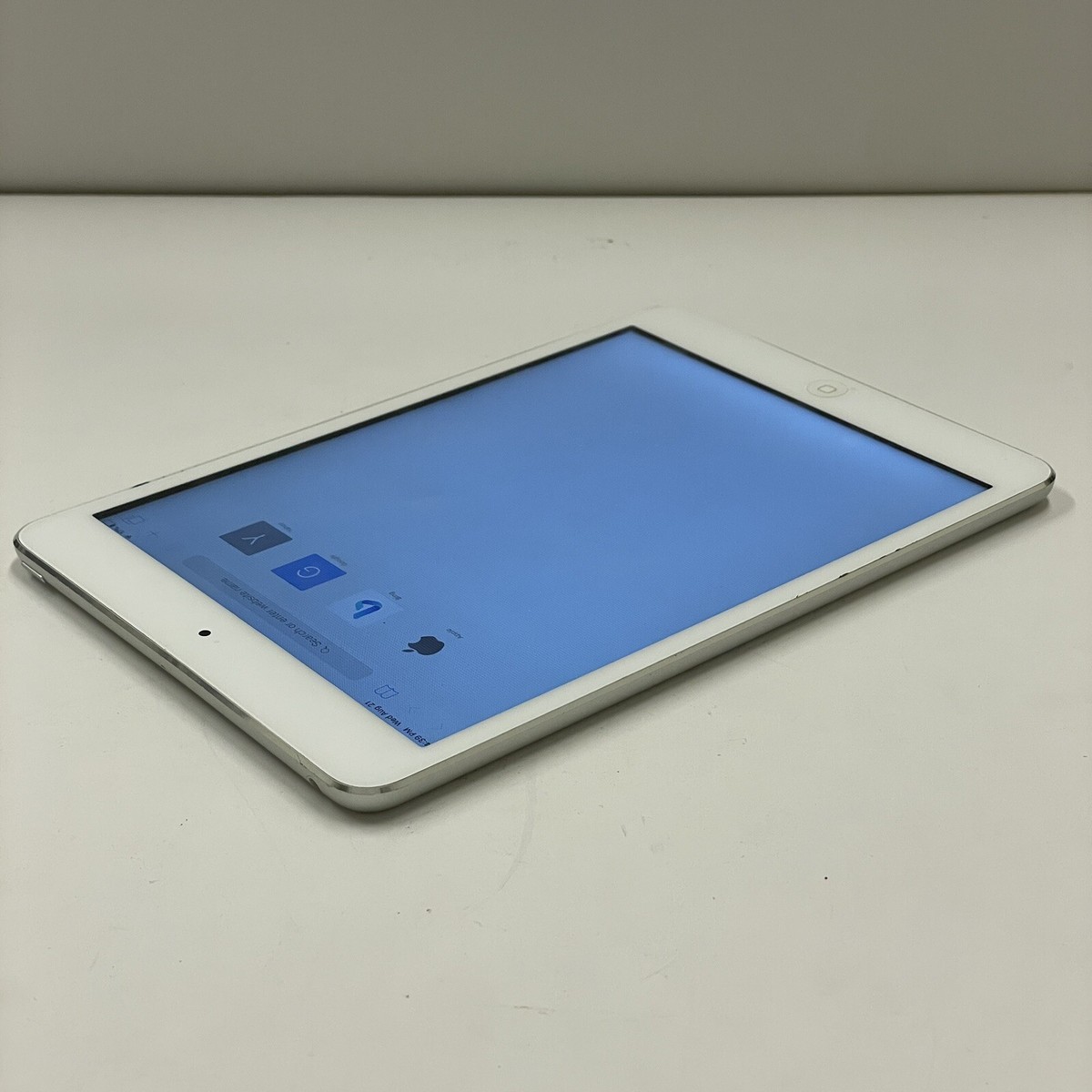 【新品同様美品】iPad mini2 16GB WiFiモデル シルバー