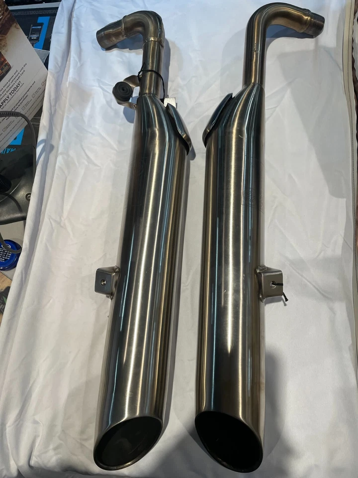 Triumph Bonneville Bobber OEM Silencer Pair 2017-22 T2202293, T2202294 NO BOLTS - Image 2 of 2