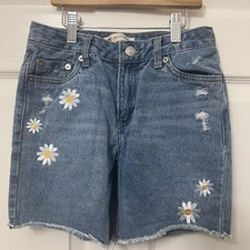 Levi s Blue Denim Bermuda Jean Shorts Embroidered Daisy Girls Size 10 Reg