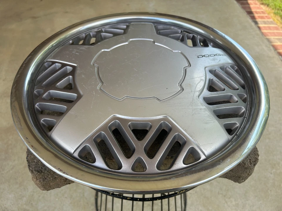 (1) DODGE SPIRIT 14" OEM WHEEL COVER HUB CAP 1991-1992 4472280-66008 78071 - Изображение 2 из 4