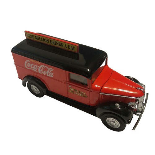 Miniature Camion Ford Panel Delivery - Durham Classics - Échelle 1/43 - White Metal - Occasion