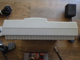 SNES Console SNS-001 w/ street fight game, controllers,cables super nintendo USA