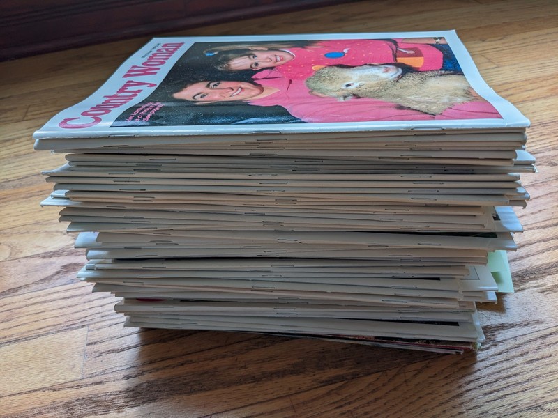 Lot Of 64 Country Woman Lifestyle Magazines 1989 - 2007 (7 Complete Year Sets)