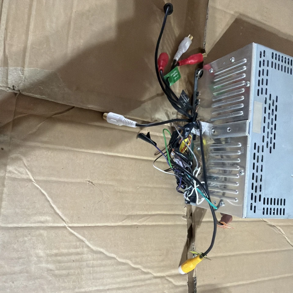 Pioneer AVH-241EX 2-DIN 6.2" Resistive Glass Touchscreen DVD Receiver - Image 4 of 4