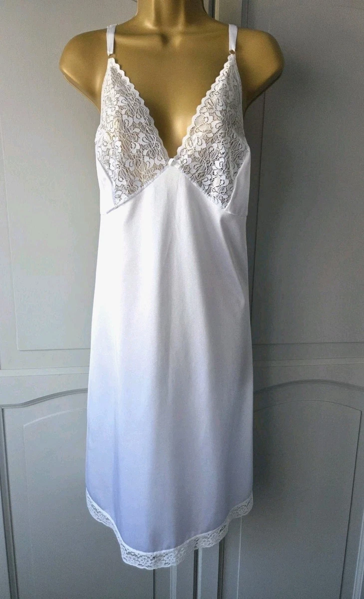 Sottogonna Vintage In Nylon, Vita Alta E Orlo A Punta, Perfetta Sotto Vestiti E Gonne Per Un Look Raffinato