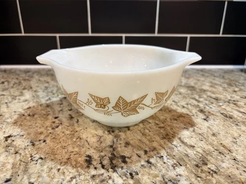 Vintage Pyrex Sandalwood Cinderella Mixing Bowl