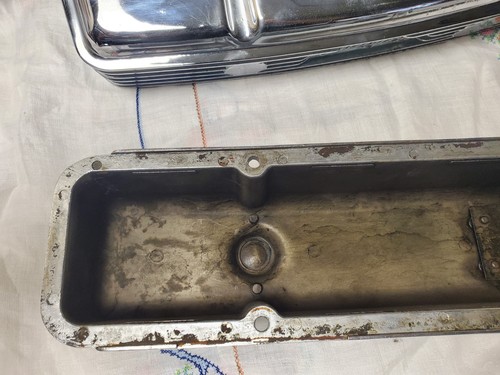 Edelbrock SBC Signature casting valve covers Small Block Chevy no holes - Picture 15 of 15