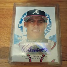 2005 Topps First Year Rookie Auto 19/50 Yunel Escobar Card# 154. rookie card picture