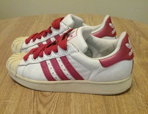 adidas red laces
