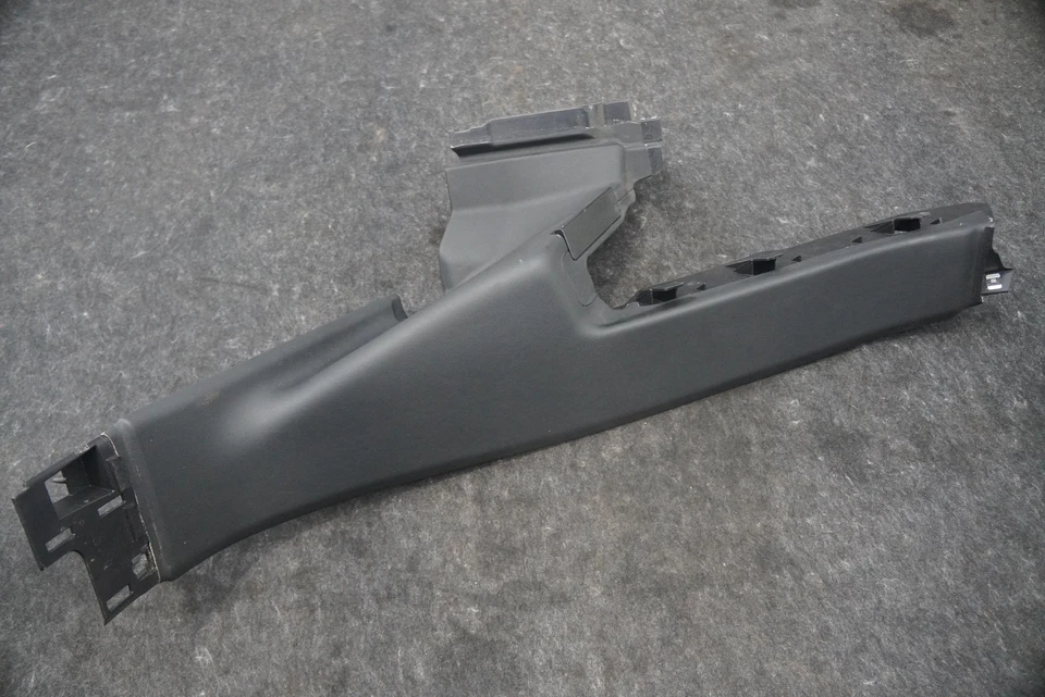 Rear Left Lower C Pillar Cover Trim Panel Black 4ML867767 Lamborghini Urus 2019 - Image 2 of 4