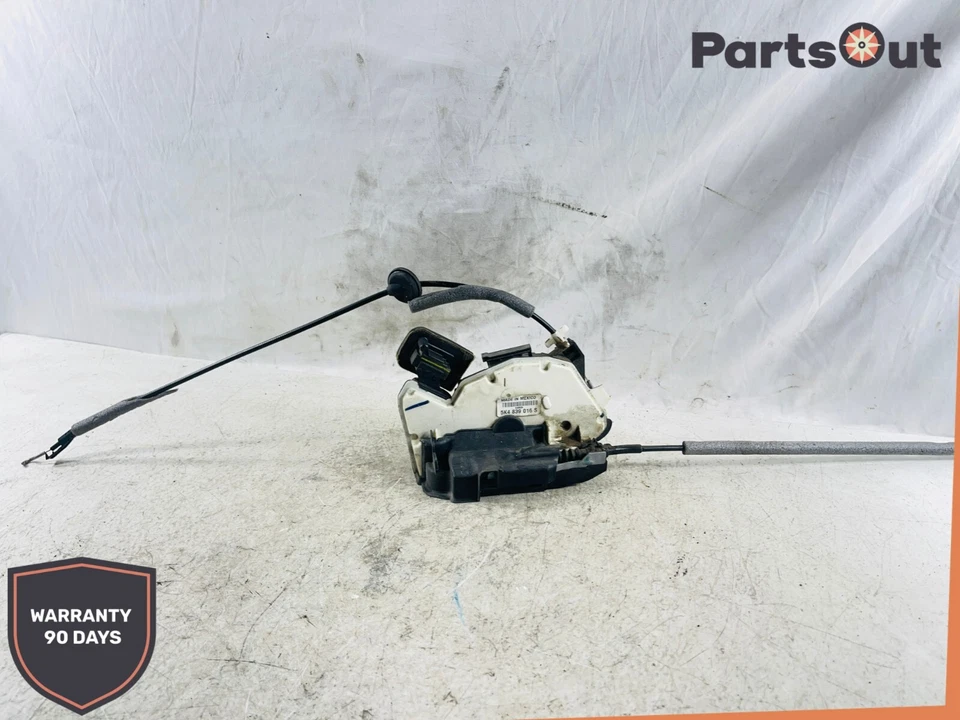 Actuador de cerradura de puerta trasera derecha Volkswagen Golf 2010-2014 5K4 839 016 OEM Foto 2 de 4