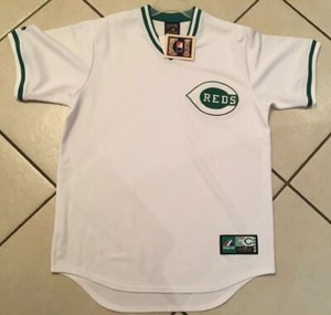 green cincinnati reds jersey