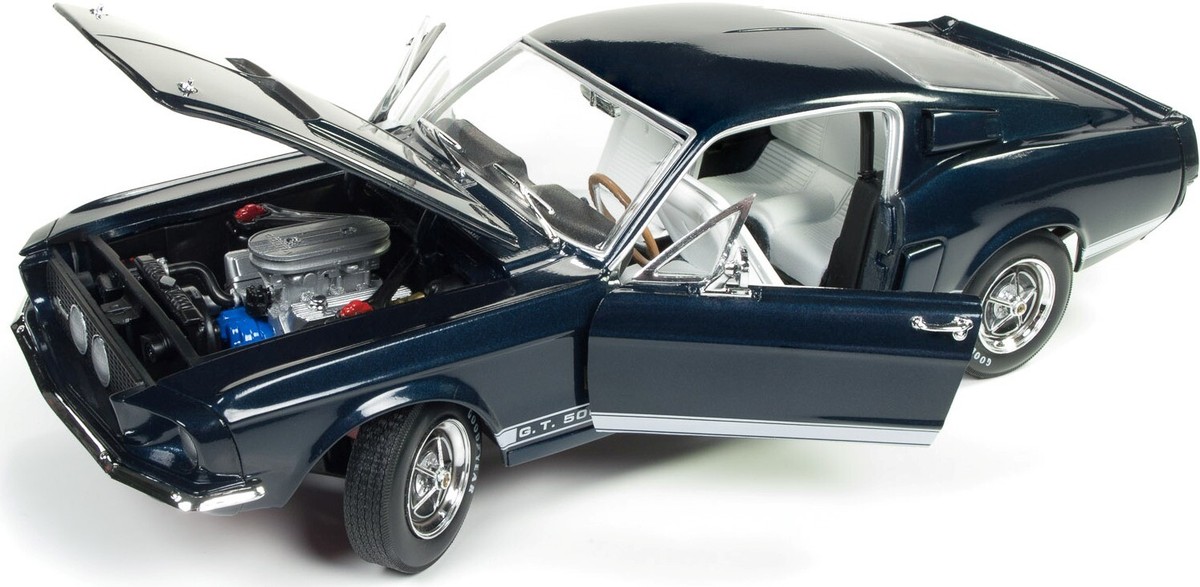 auto world 1967 Shelby GT500 ダイキャストモデル auto world 1967 Shelby GT500 ダイキャストモデル
