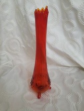 L.E. Smith Swung 3 Toe Footed Glass Vase Red Orange Amberina 14 1/4" Glows 