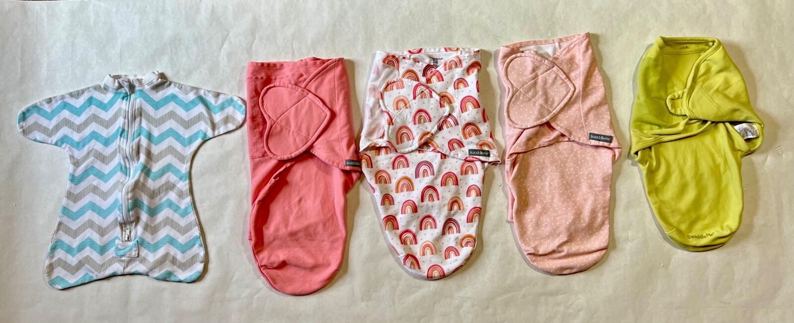 LOT SwaddleMe by Ingenuity 0-3 mo Baby Swaddle, 100% Cotton PLUS 2 more Sleepers