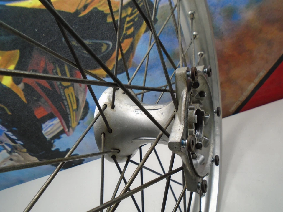 Yamaha TTR 250 1999 rueda delantera (A) 99 TTR250 Foto 3 de 4